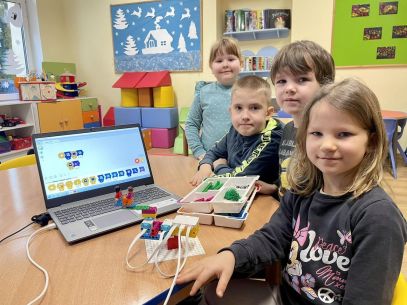 Zabawa z klockami konstrukcyjnymi LEGO #Laboratoria Przyszłości 