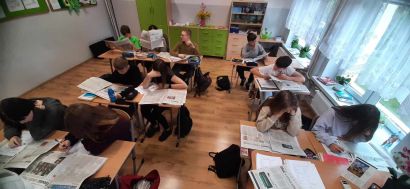 Przegląd prasy w klasie VI