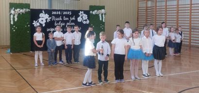 Pasowanie uczniów klasy pierwszej i Dzień Edukacji Narodowej