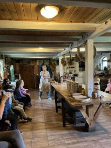 Wycieczka klas 0-3 do Kawęczyna - od ziarenka do bochenka