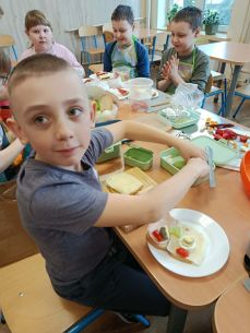 ZDROWE I UŚMIECHNIĘTE KANAPKI